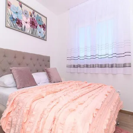 Apartment Iva- Great View